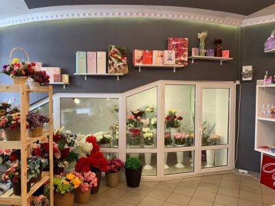 Дизайн цветочного магазина внутри фото