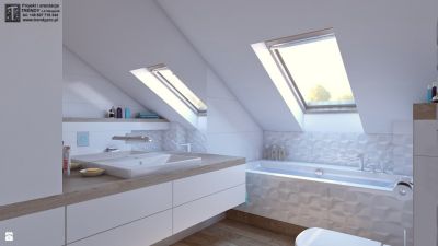 Ванная комната в мансарде со скошенным потолком