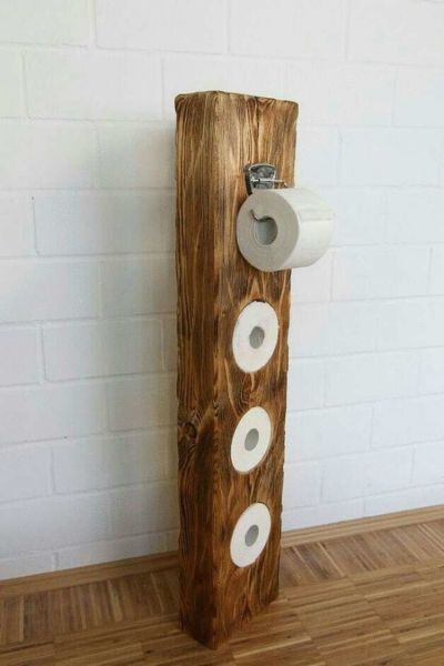Деревянная подставка для туалетной бумаги
