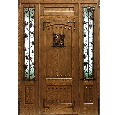 Входные деревянные двери со стеклом