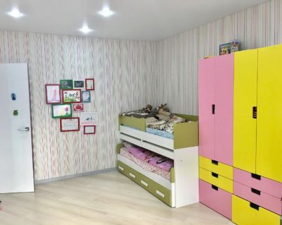 Шкафы в детскую комнату для двух детей