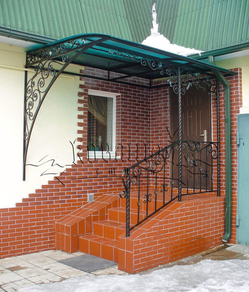 Крыльцо с навесом