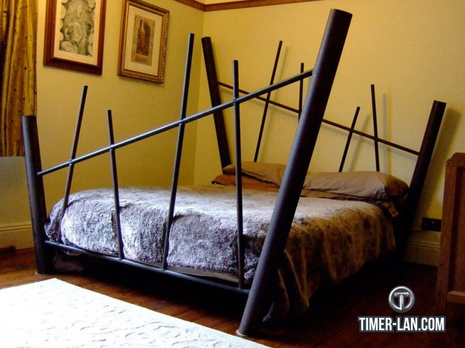 Металлическая кровать в стиле лофт