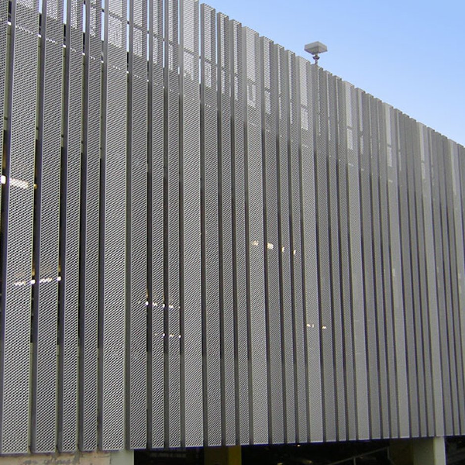 Забор из композитных алюминиевых панелей