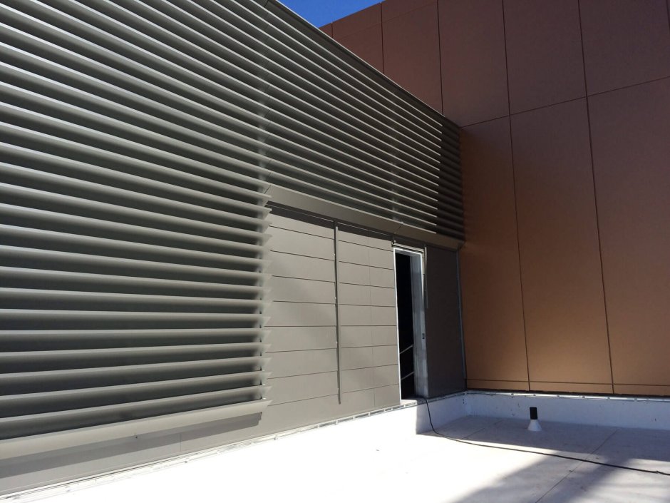 Реечный фасад 7024