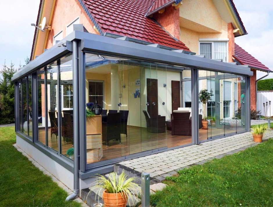 Навес над крыльцом с лестницей