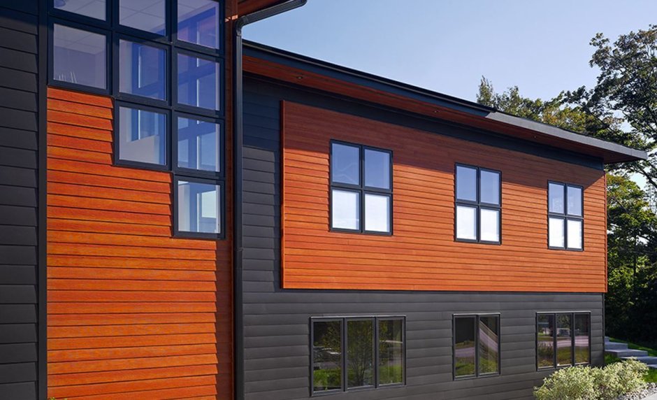 Оранжевый фасад дома