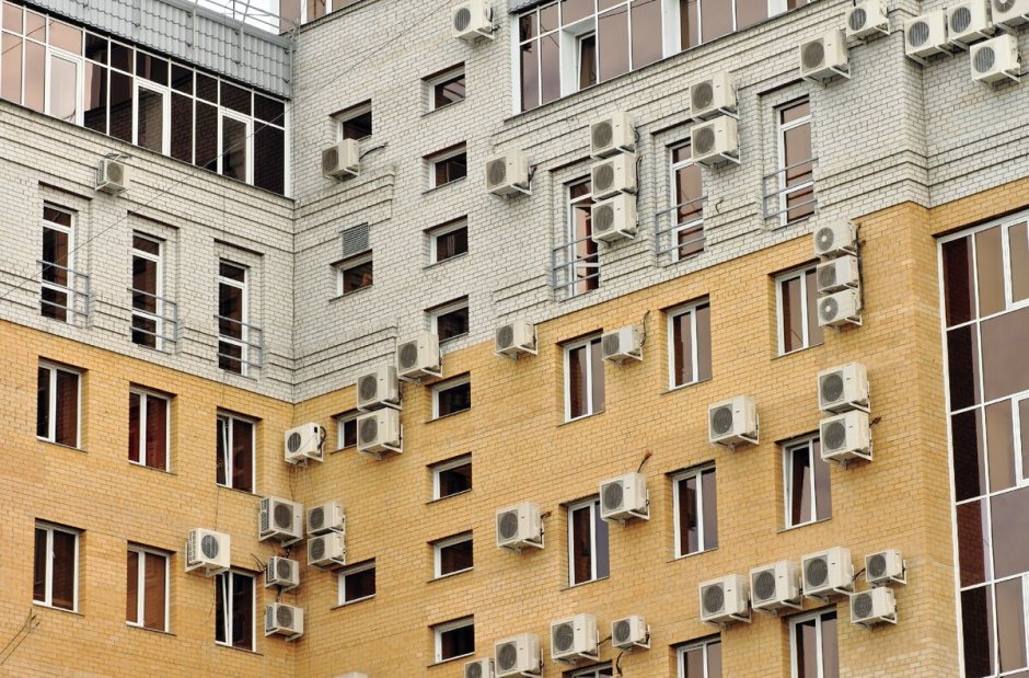 Кондиционер на фасаде