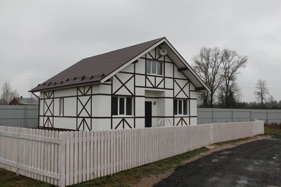 Отделка фасада плоским шифером