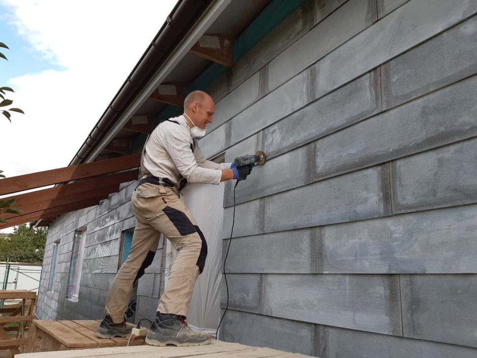 Амбарная доска на фасаде