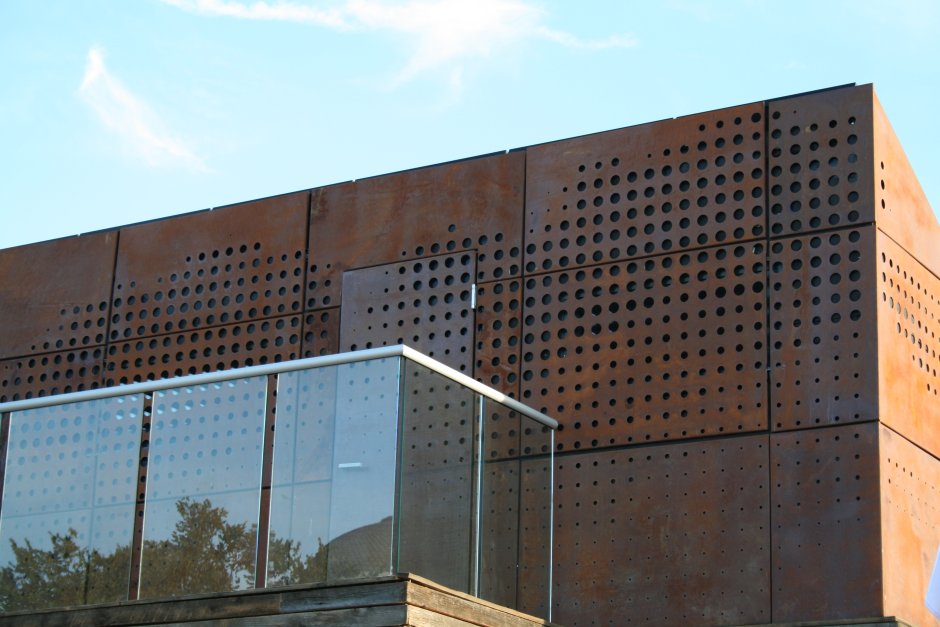 Перфорированный фасад Ruukki