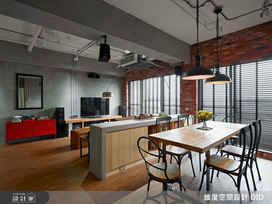 Открытый потолок лофт