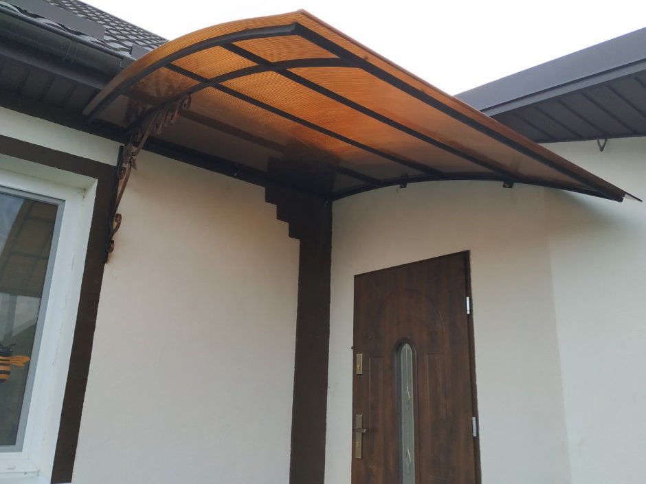 Козырек из поликарбоната