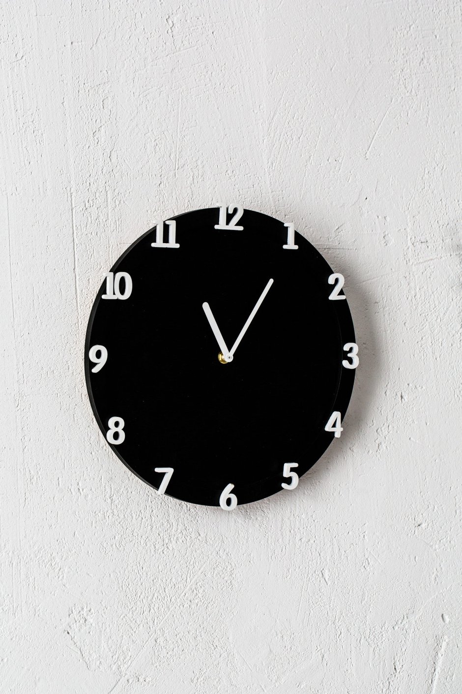 Дизайнерские настенные часы в интерьере