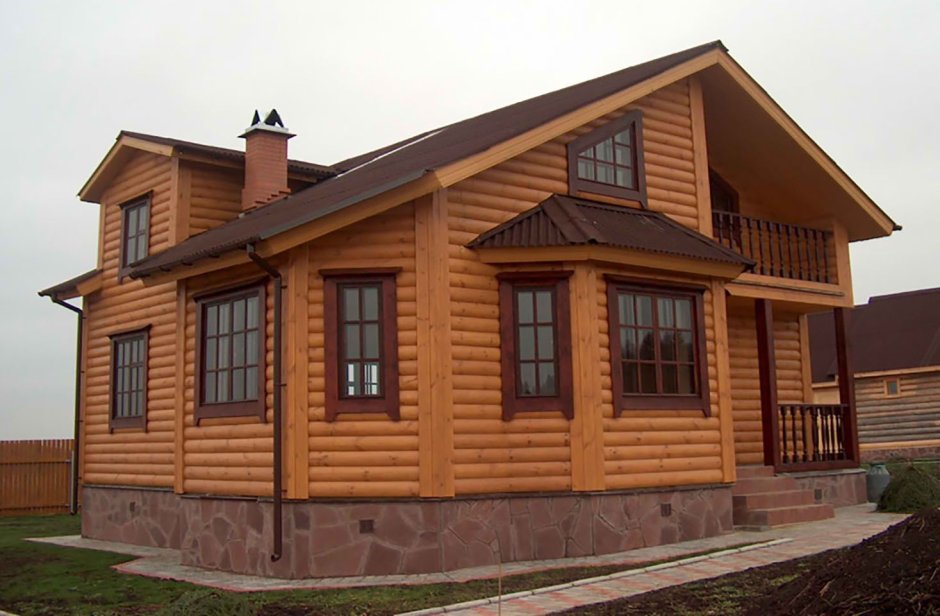 Деревянный дом снаружи