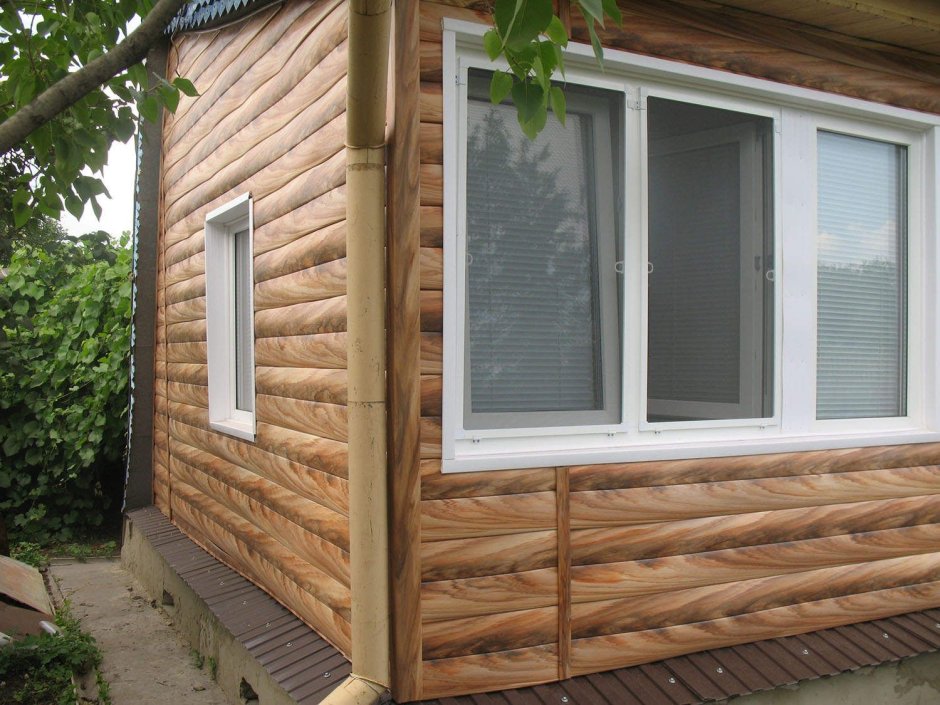 Фасад из блокхауса