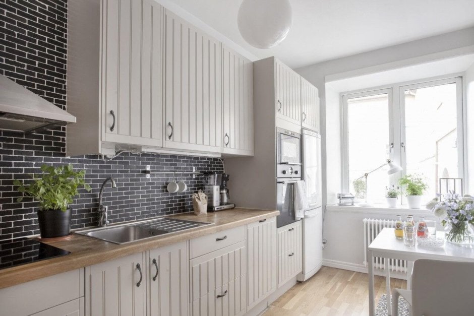 Белая кухня икеа реечные фасады