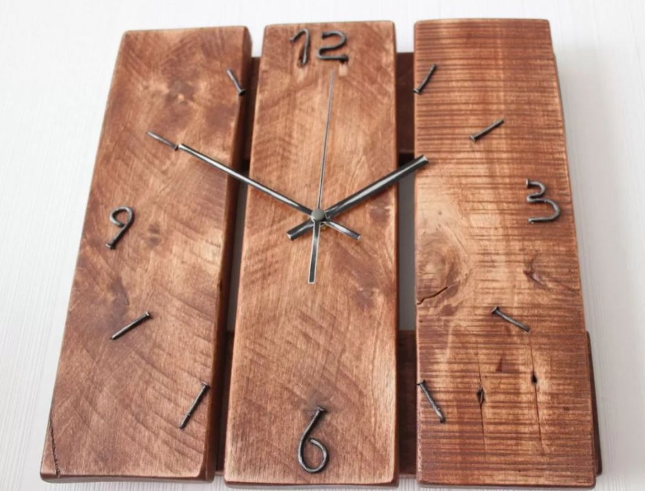 Часы из досок