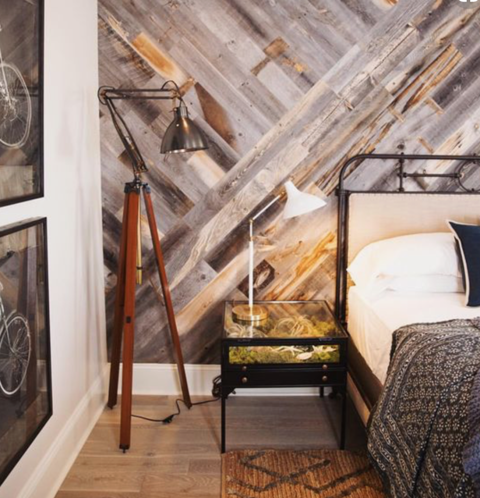 Старые доски в интерьере