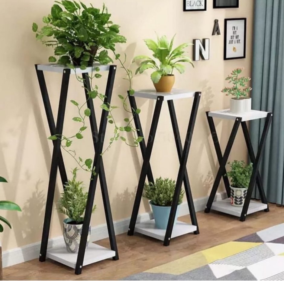 Подставка под цветы в стиле лофт