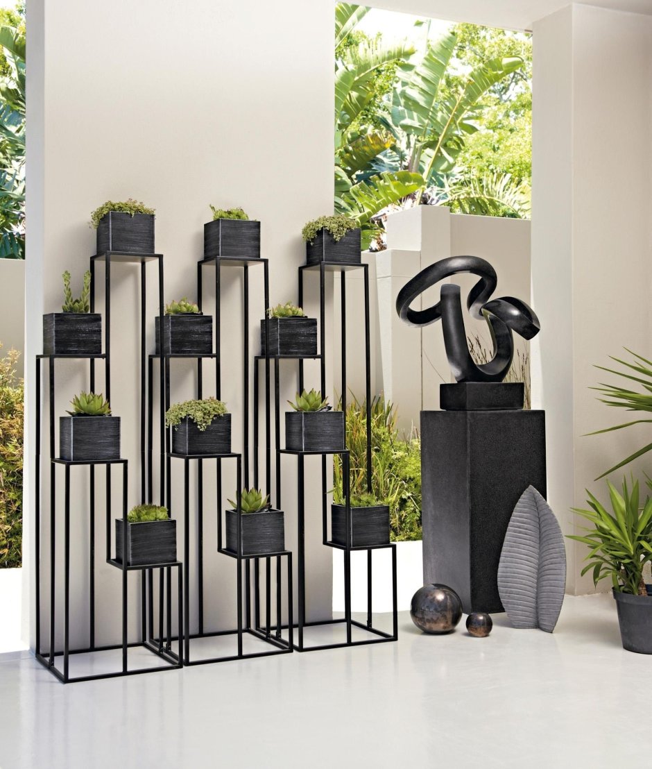 Дизайнерские подставки для цветов