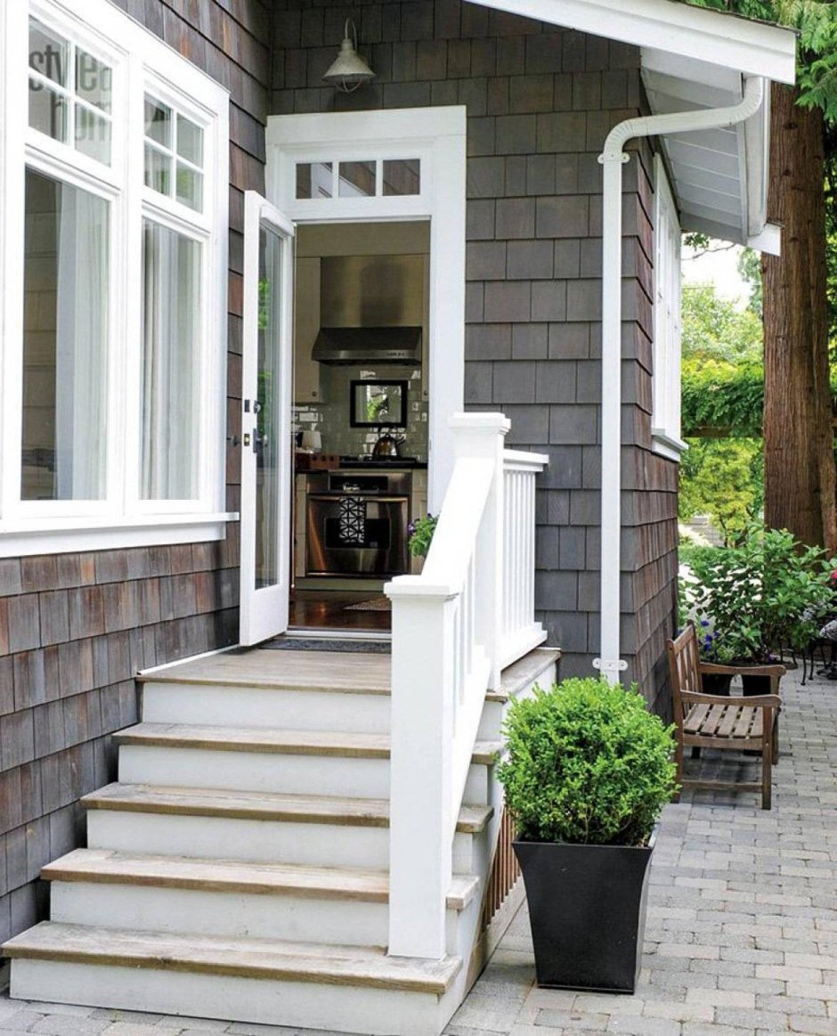 Крыльцо для частного дома