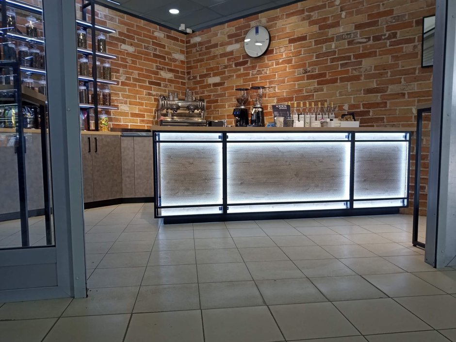 Стойка ресепшн в стиле лофт