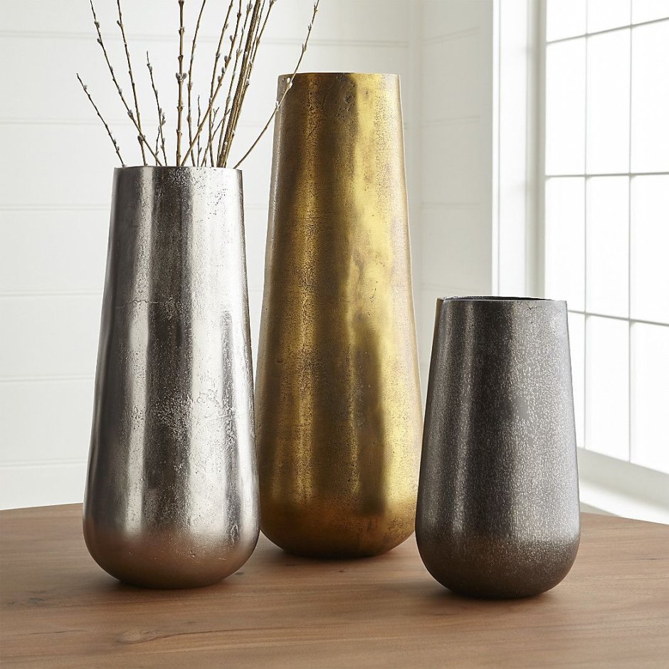 Ваза металлическая напольная