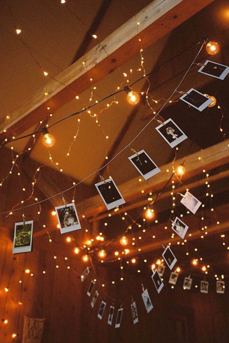 Гирлянда в комнате