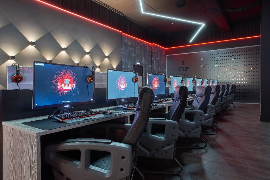 Игровой компьютерный зал