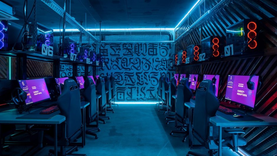 Дизайн компьютерного клуба