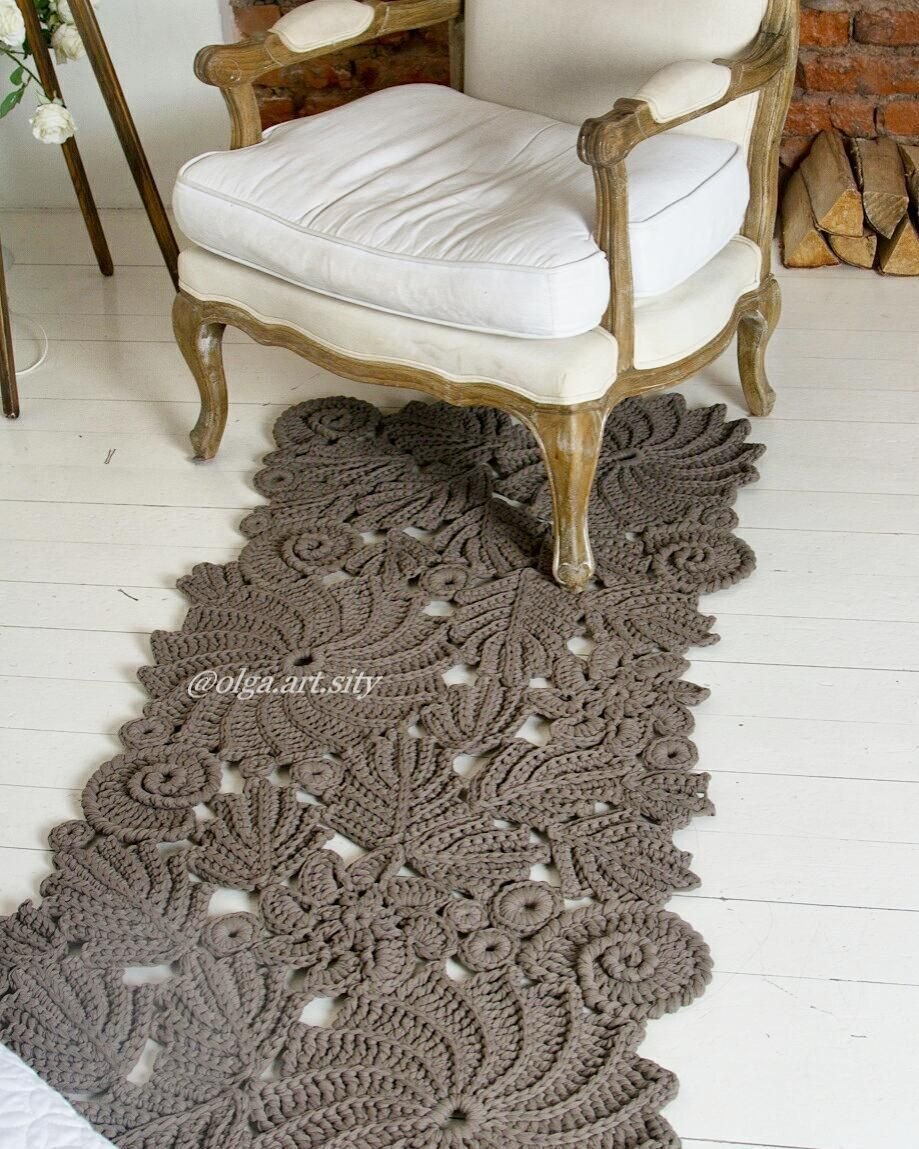 Вязаный ковер из шнура
