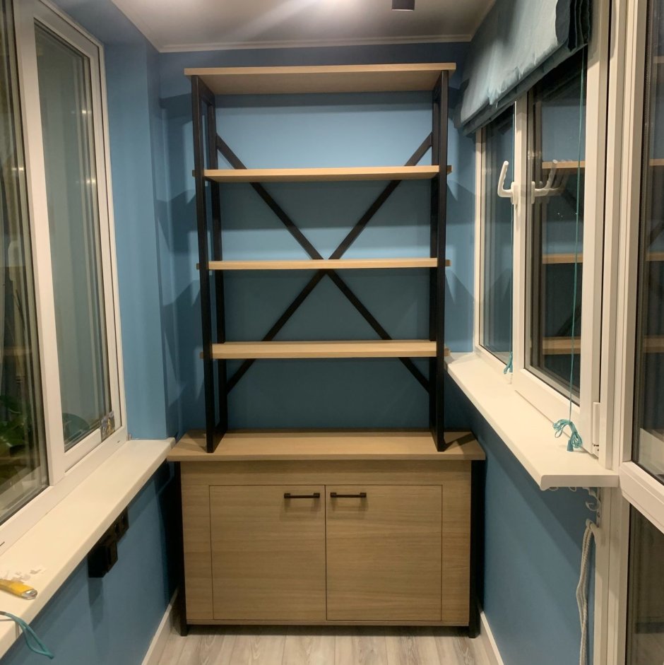 Шкафчик на лоджию