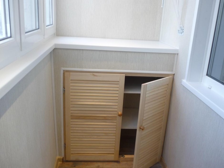 Шкаф-тумба на балкон