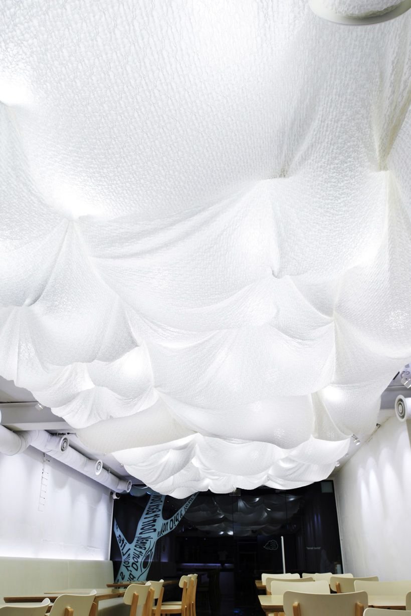 Драпировка потолка тканью