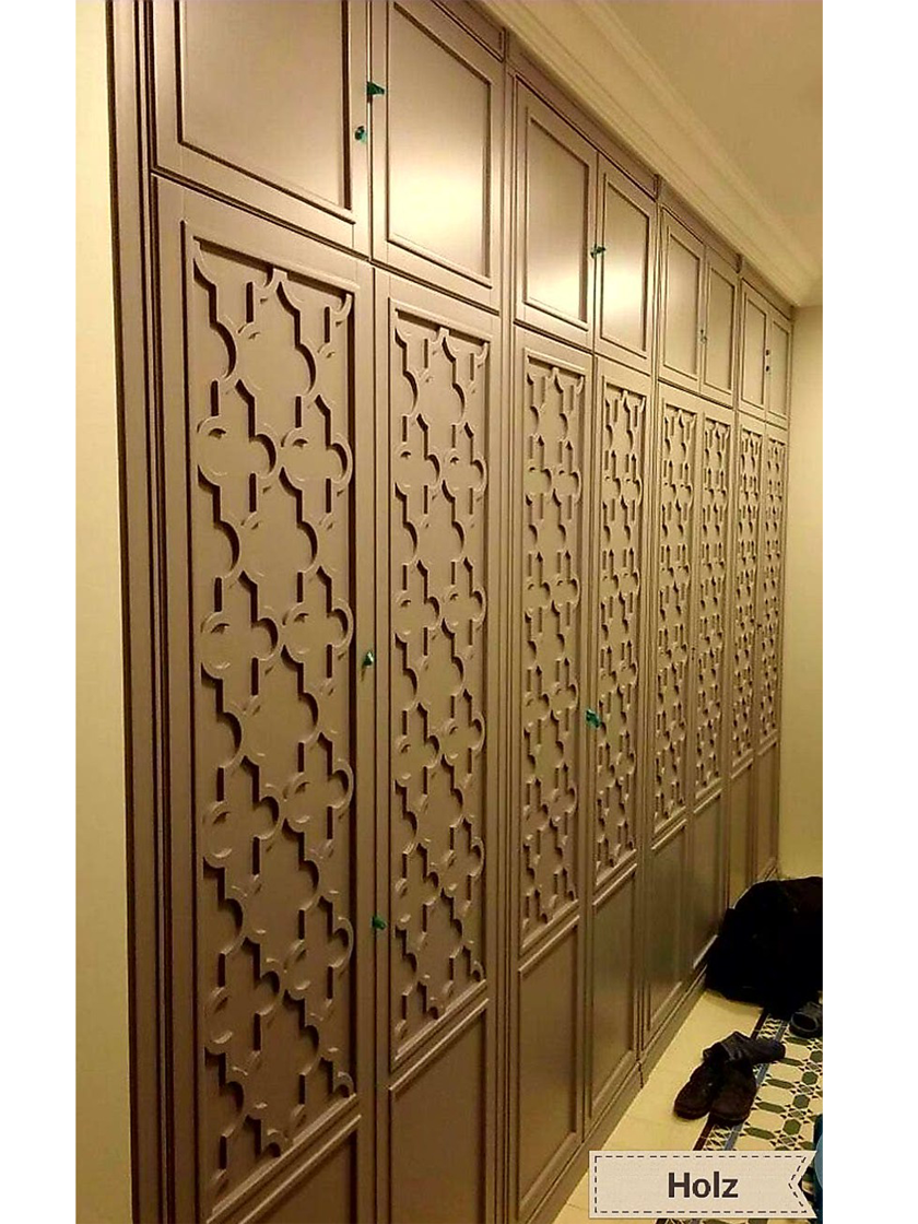 Шкаф купе с резными фасадами