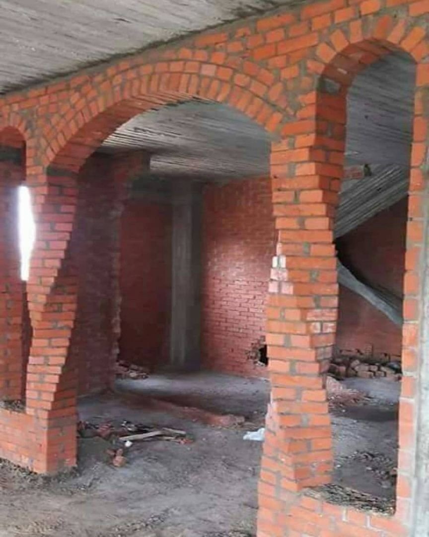 Дверной проём из кирпича