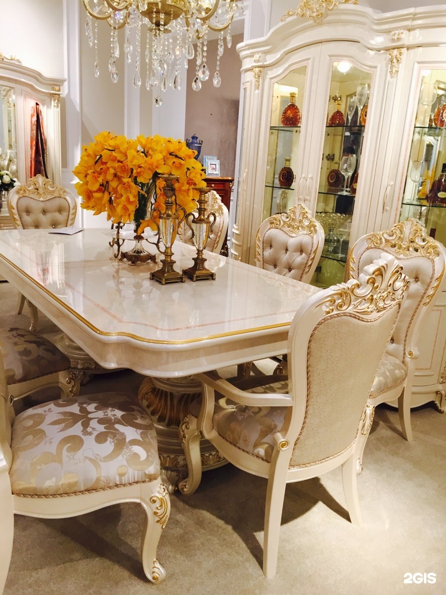 Стол Версаче 200