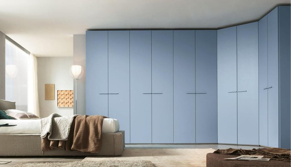 Современный встроенный шкаф