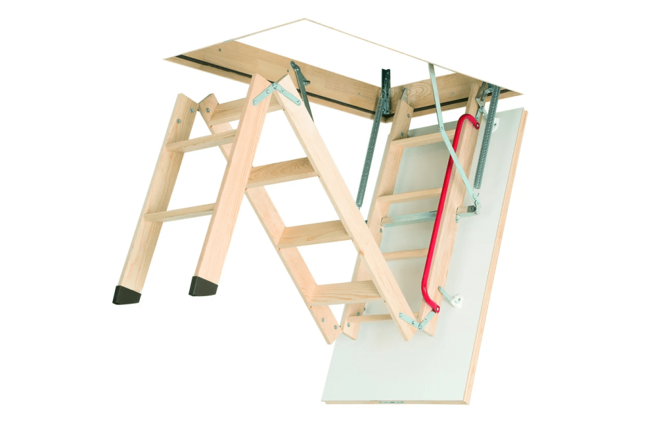 Лестница на чердак в частном доме