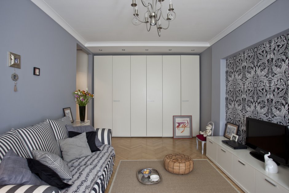 Спальня-гостиная с перегородкой