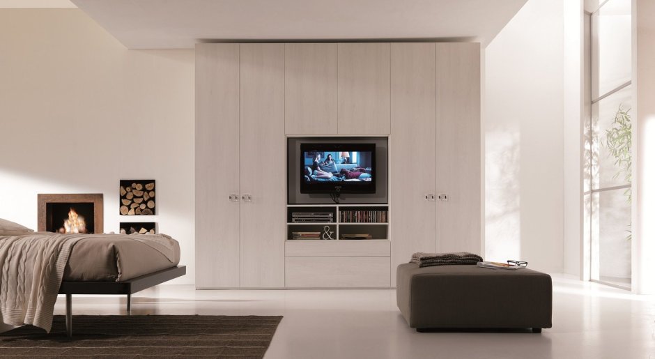 Шкаф со встроенным телевизором в спальню