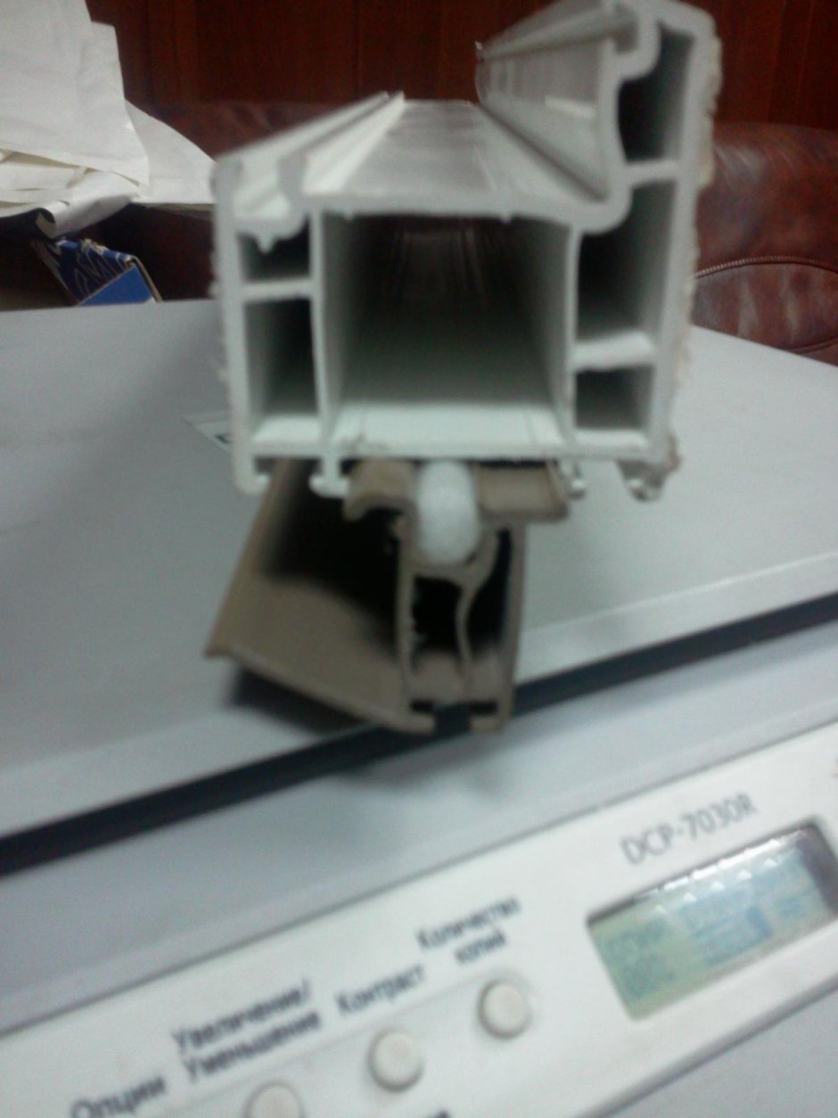 Вспененный подставочный профиль