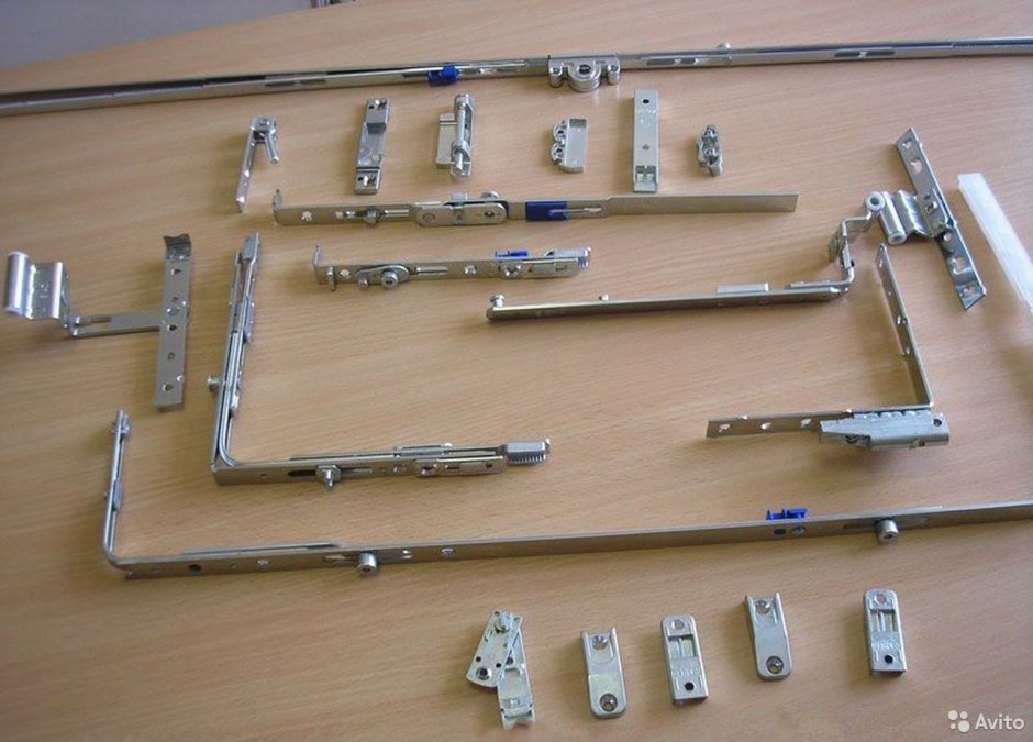 Фурнитура Siegenia Titan