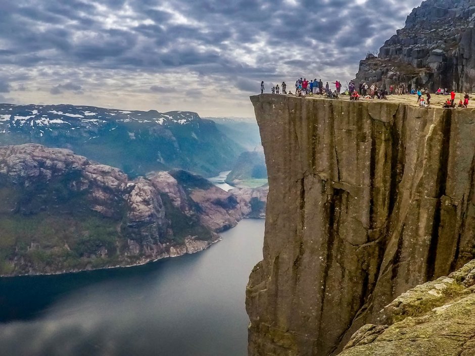 Скала Прекестулен Норвегия