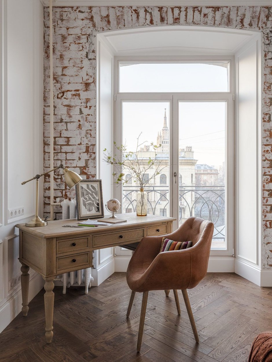 Отделка дверного проема кирпичиками