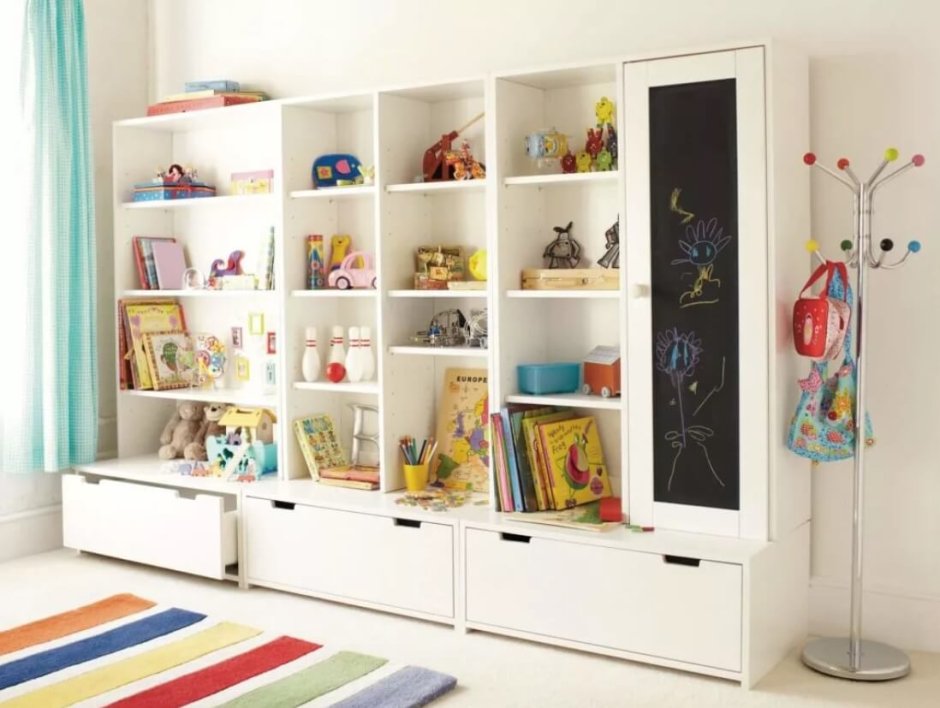 Стеллаж для игрушек