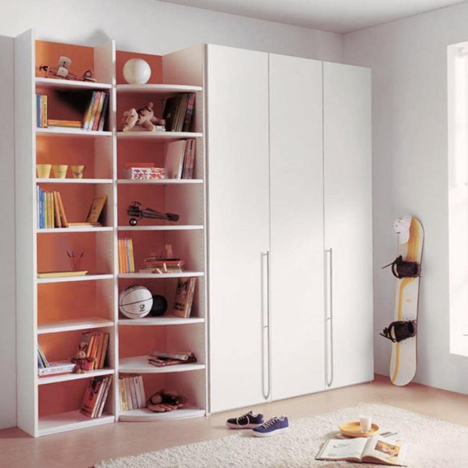Шкаф в подростковую комнату
