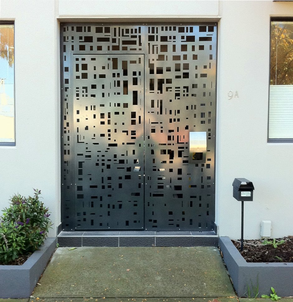 Дверцы из перфорированного металла