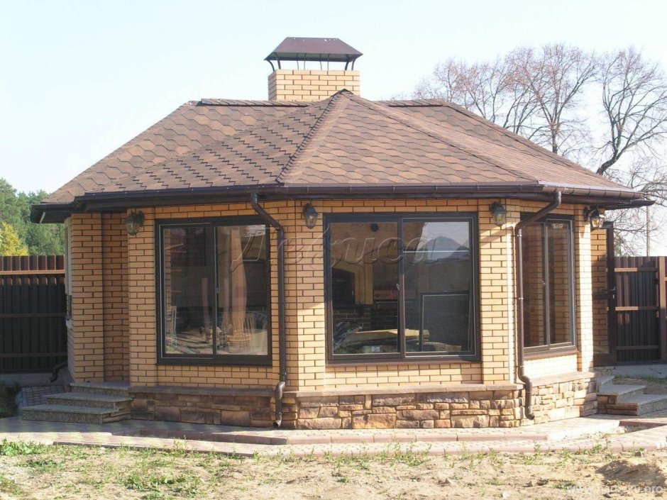 Беседка из кирпича